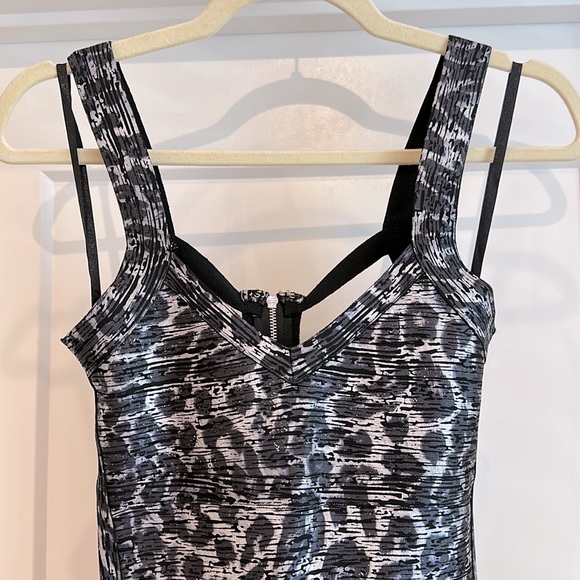 Bebe Foil Leopard bandage dress - Picture 4 of 6